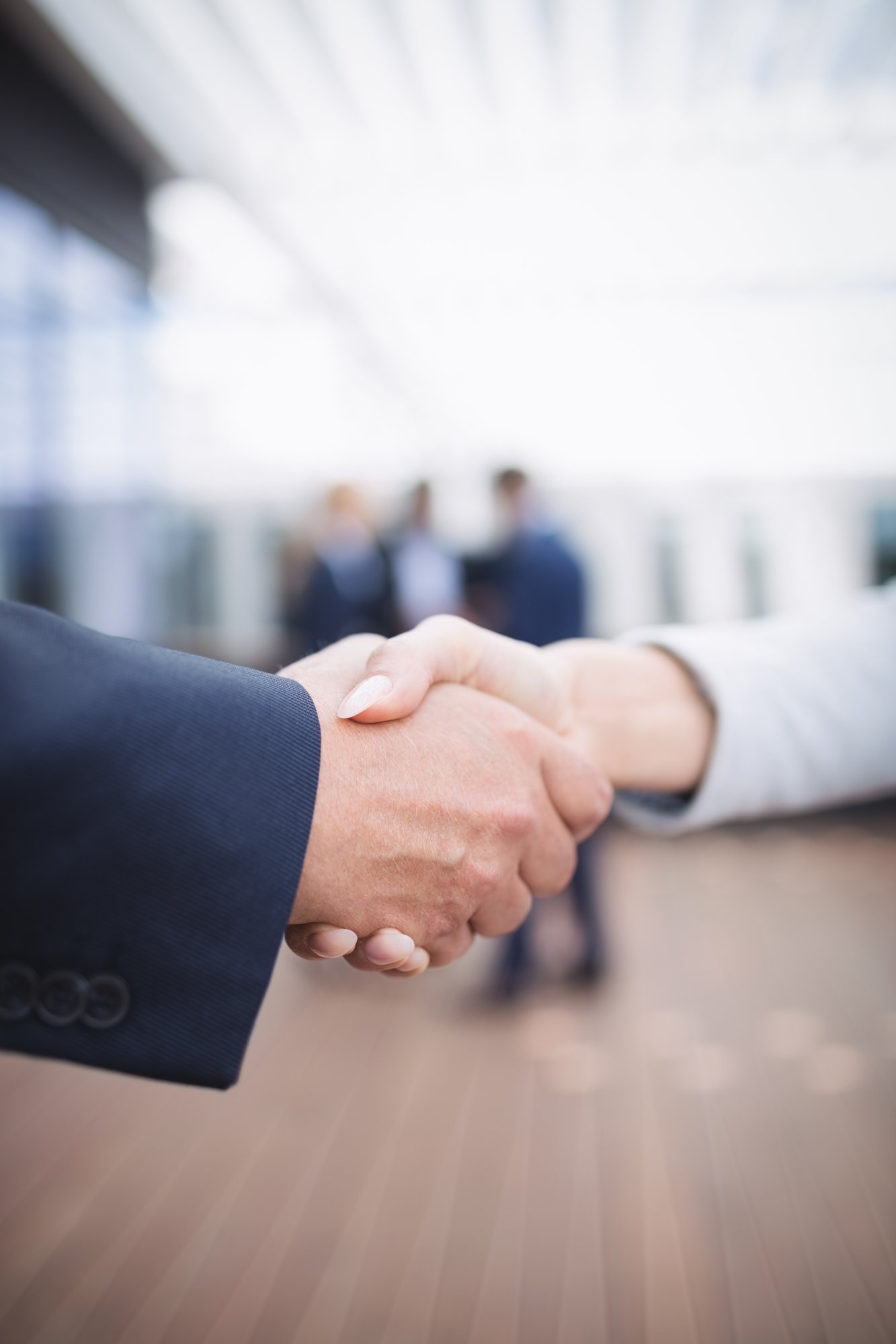 businesspeople-shaking-hands